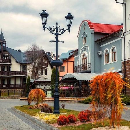 Richky Hotel Truskavets Luaran gambar