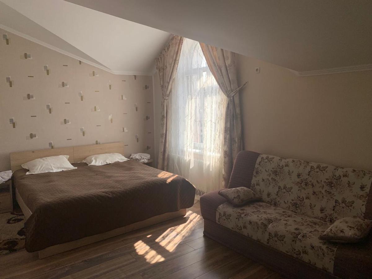 Richky Hotel Truskavets Luaran gambar