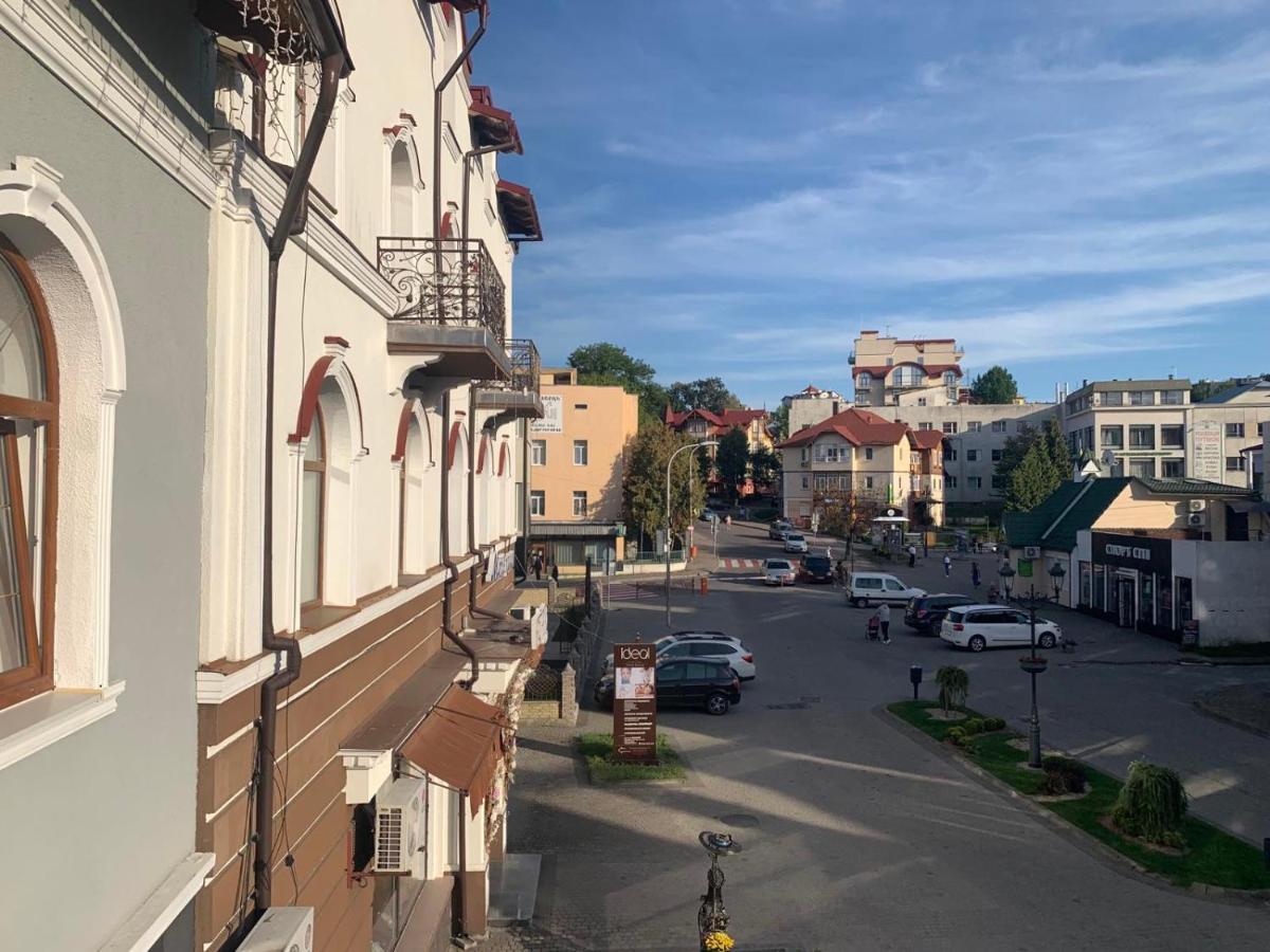 Richky Hotel Truskavets Luaran gambar